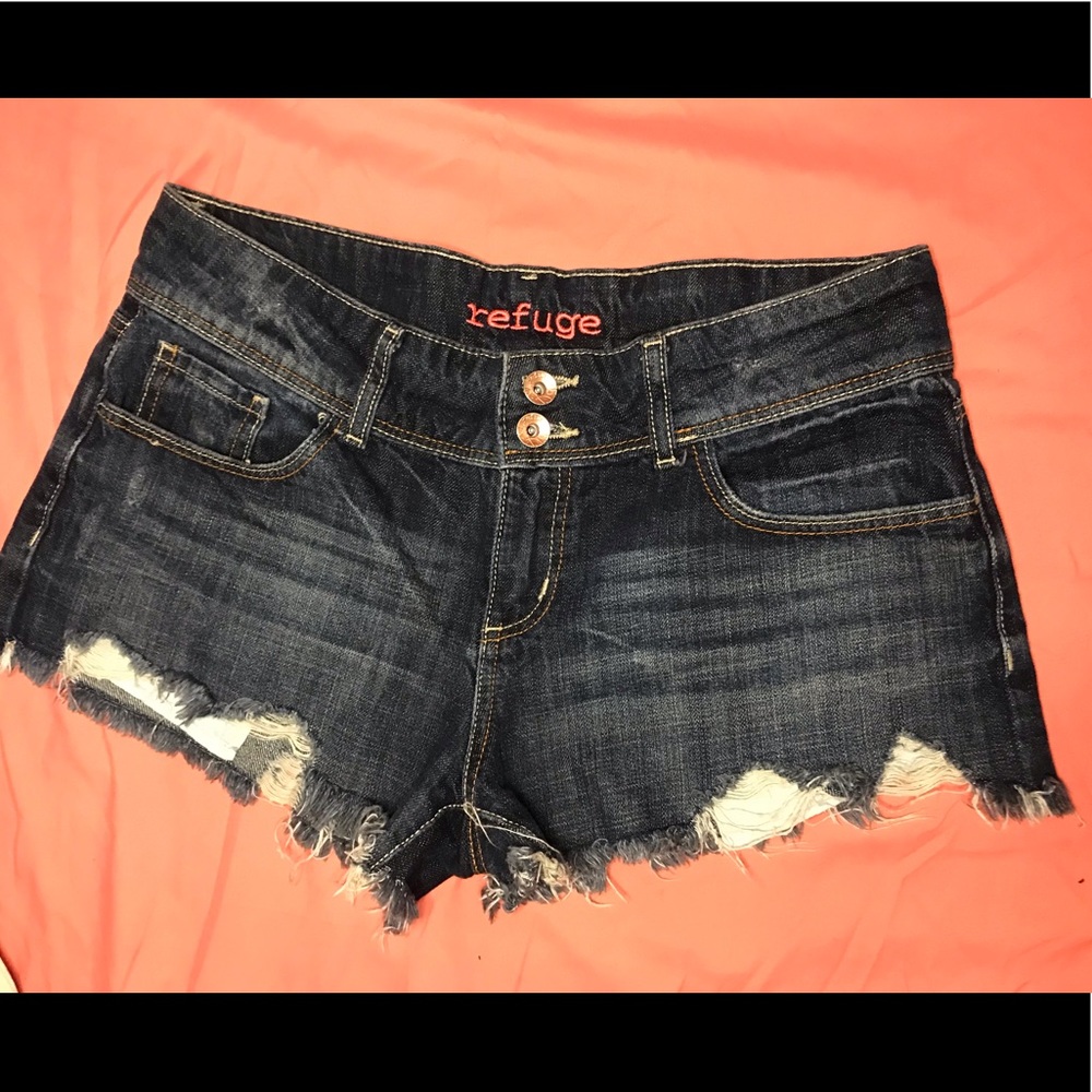 Refuge shorts